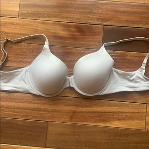 Victoria’s Secret Body by Victoria bra